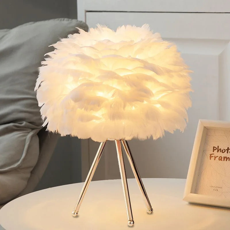 Modern Feather LED Table Lamp – Elegant Bedside & Decorative Lighting